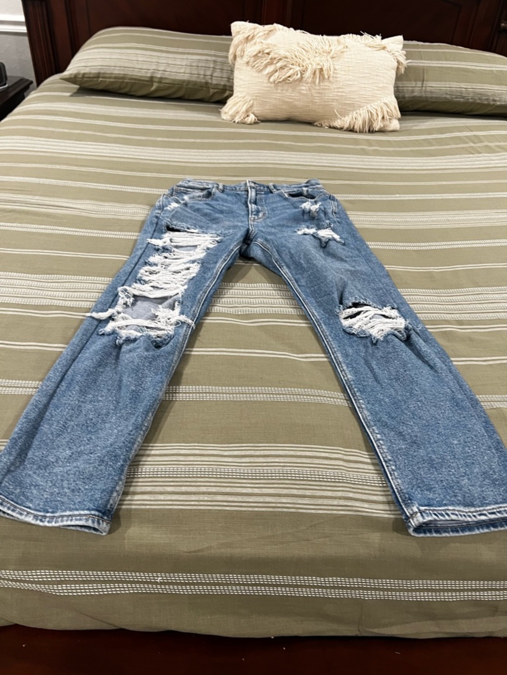 American Eagle Outfitters Distressed Light Blue Ripped Jeans